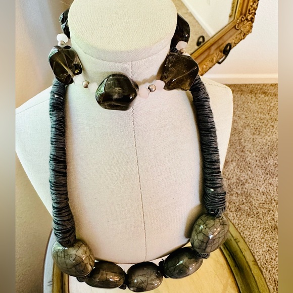 Large Stone Statement Necklace - Picture 6 of 14